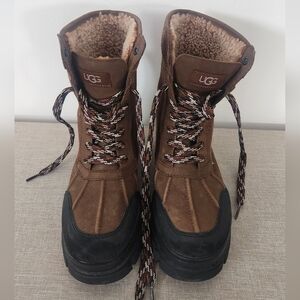 UGG Womens Boots "Ashton Addie"
